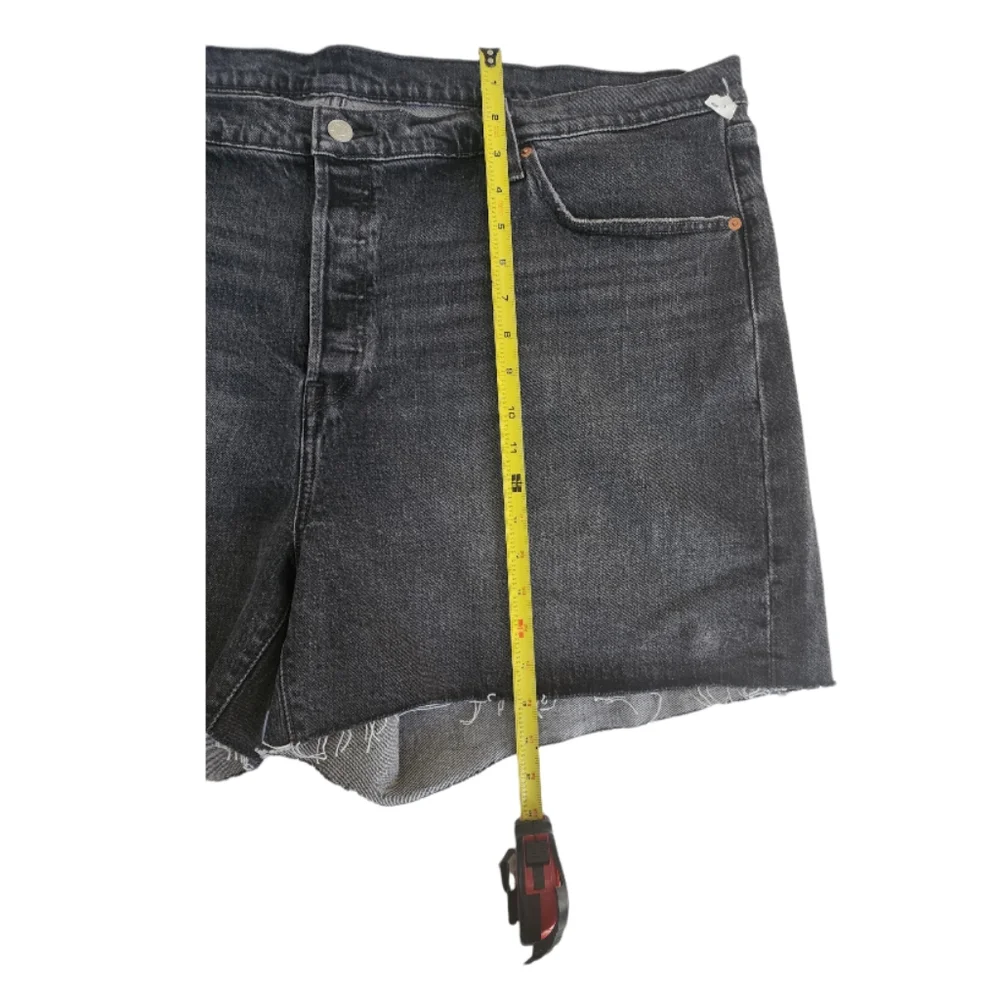 501 levis PREMIUM shorts high rise shorts button fly faded black NWt! Size 24 - Picture 5 of 12
